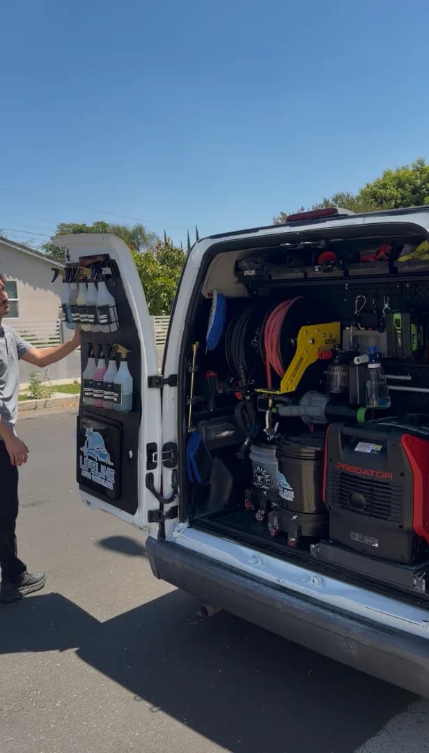 Lifeline detailing van fully equipped